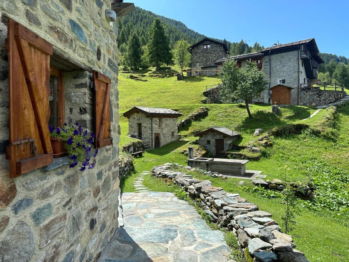 Snowlodge Valmalenco Caspoggio Bagian luar foto